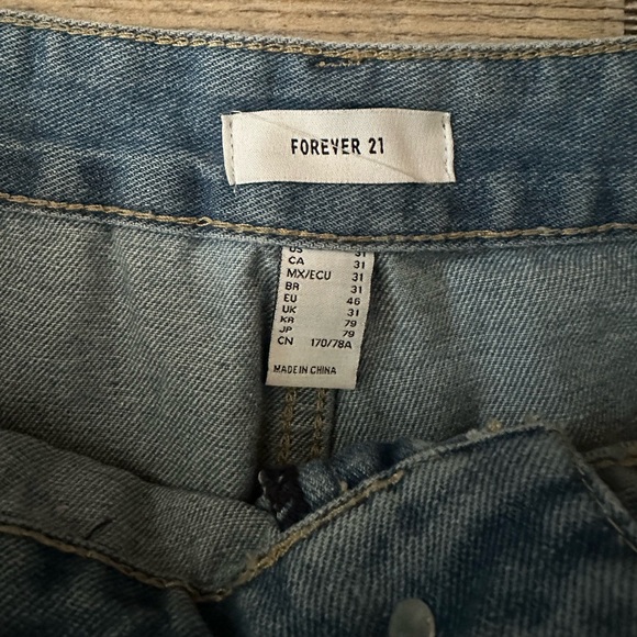 High Waisted Cargo Jeans - Picture 7 of 12